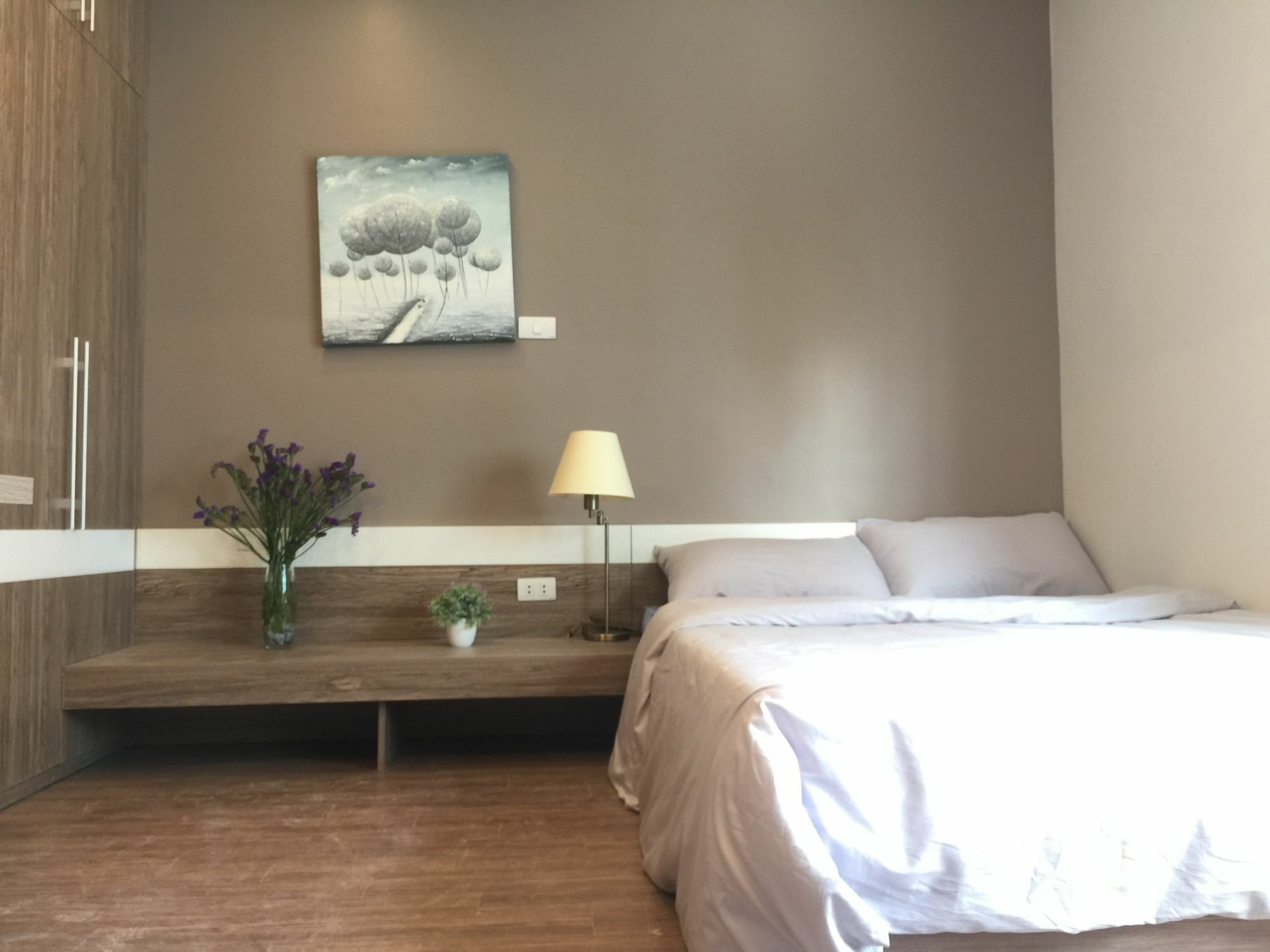 Unique Serviced Apartment Hanoi Buitenkant foto