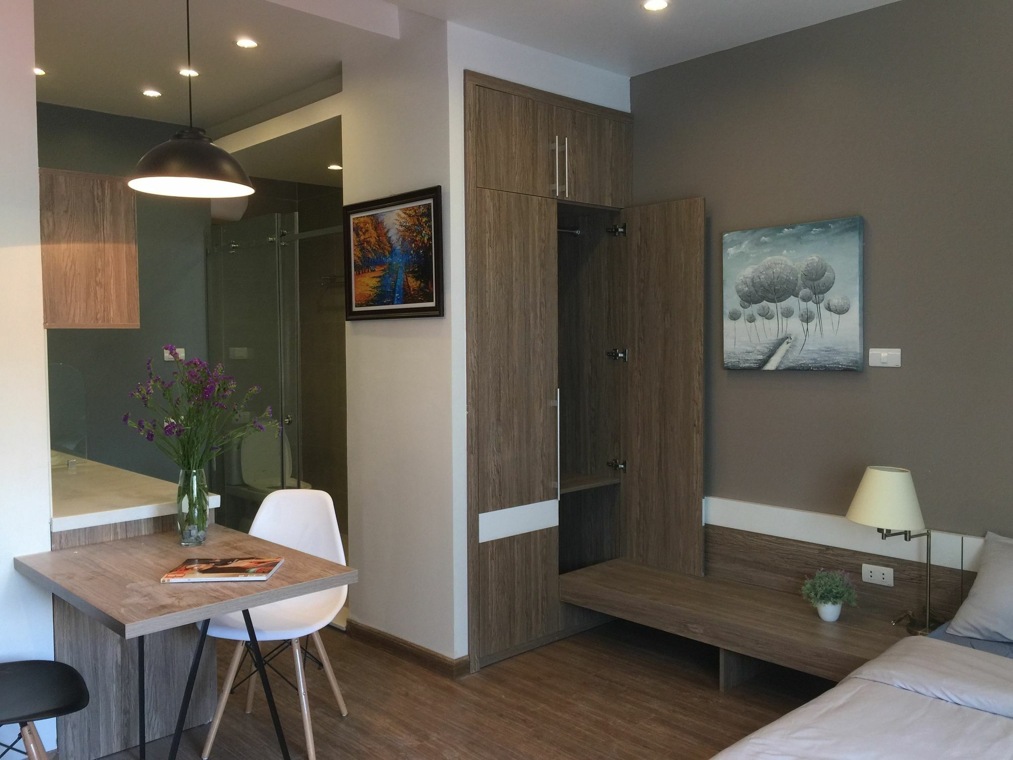 Unique Serviced Apartment Hanoi Buitenkant foto