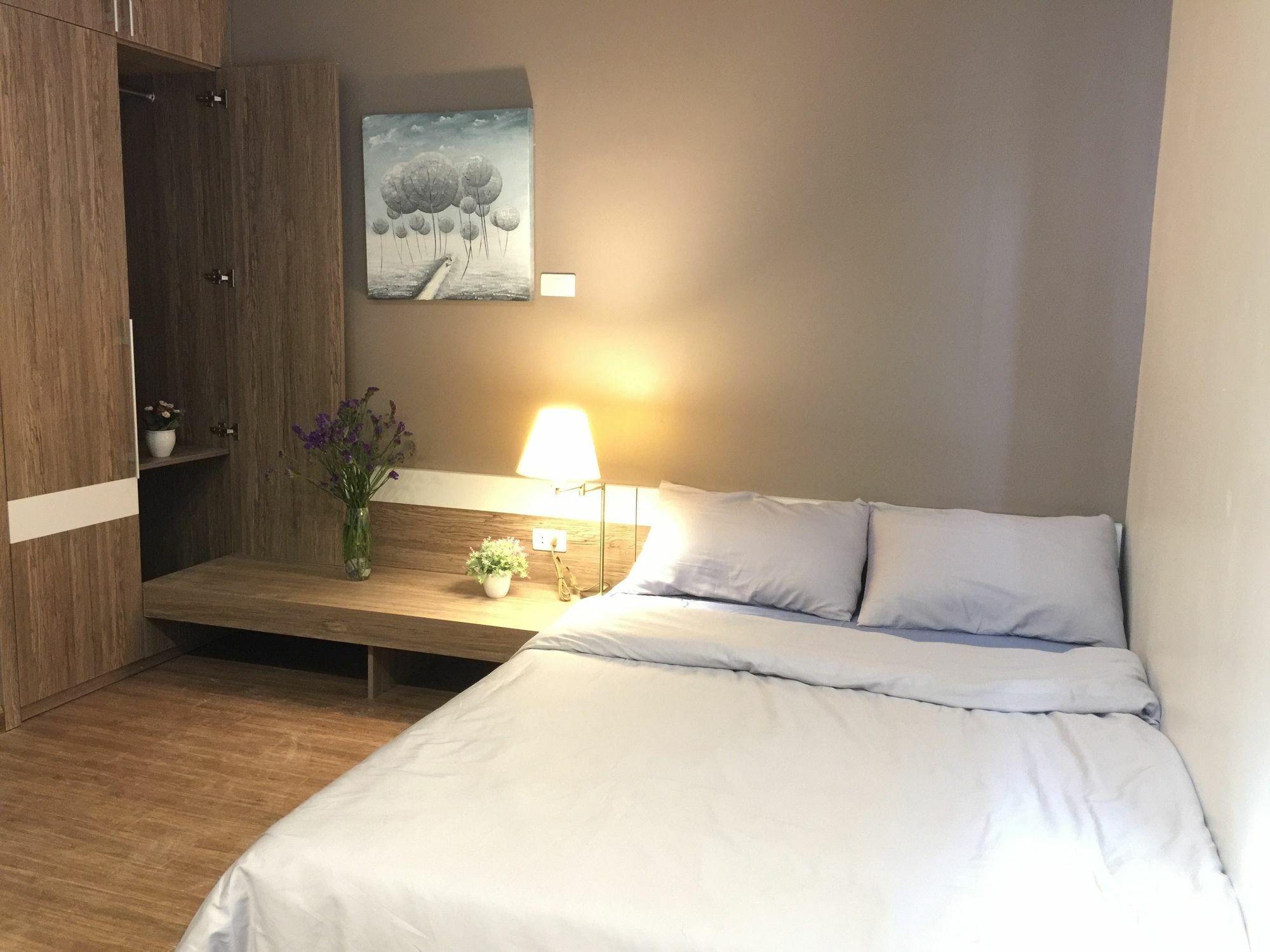 Unique Serviced Apartment Hanoi Buitenkant foto